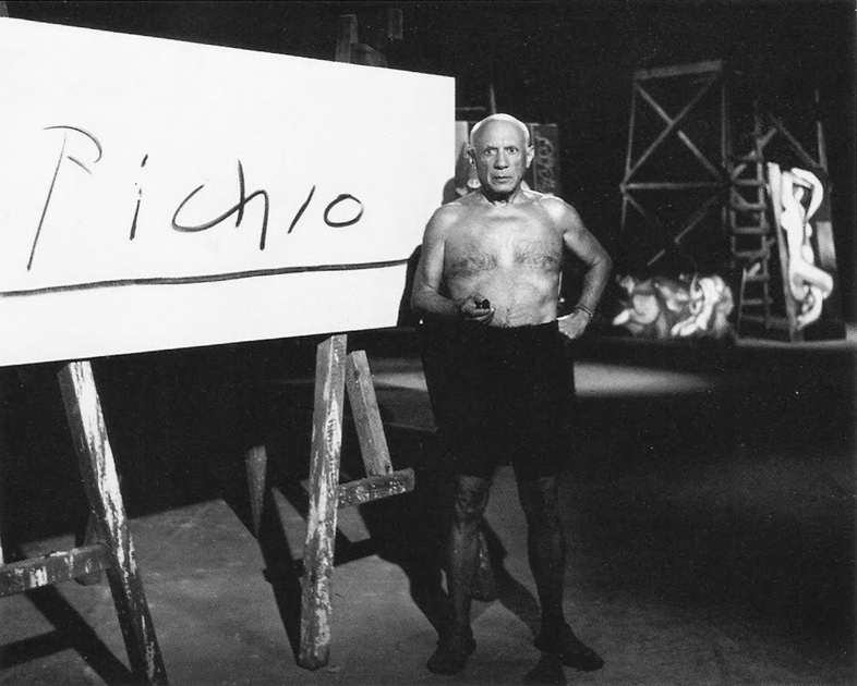 Пабло Пикассо на съемках фильма Мистерия Пикассо, Ницца, 1955. Фото — Эдвард Куинн